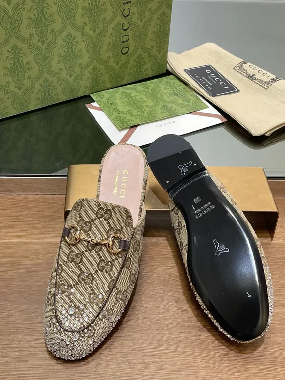 Gucci Shoe 